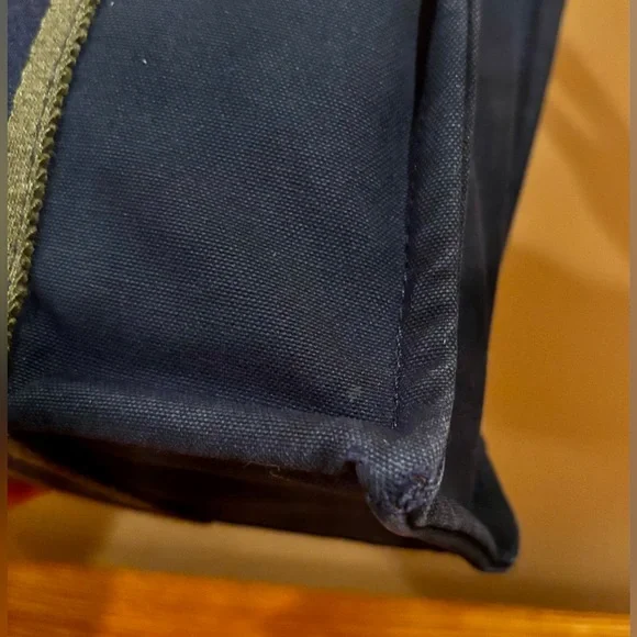 HERMES FOURRE TOUT PM TOTE BAG  
NAVY/GREEN - AUTHENTIC - Picture 6 of 7